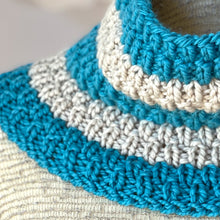 Load image into Gallery viewer, Swift Cowl Knitting Pattern (PDF Download)