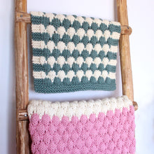 Load image into Gallery viewer, Chunky Blanket in Bubble Stitch (6 Sizes): Knitting Pattern