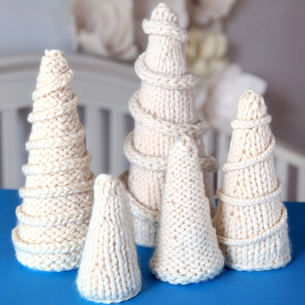 Tabletop Christmas Trees Knitting Pattern (PDF Download)