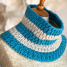 Load image into Gallery viewer, Swift Cowl Knitting Pattern (PDF Download)

